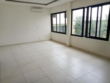 Abidjan immobilier | Appartement à louer dans la zone de Cocody centre à 800 000 FCFA  | Abidjan-Immobilier.net