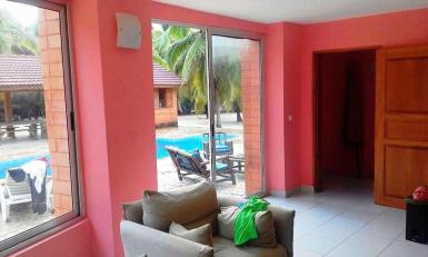 Abidjan immobilier | Maison / Villa à vendre dans la zone de Assinie à 350 000 FCFA  | Abidjan-Immobilier.net