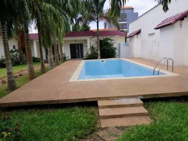 Abidjan immobilier | Maison / Villa à vendre dans la zone de Cocody centre à 600 000 000 FCFA  | Abidjan-Immobilier.net