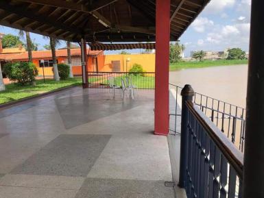 Abidjan immobilier | Maison / Villa à vendre dans la zone de Koumassi à 950 000 000 FCFA  | Abidjan-Immobilier.net