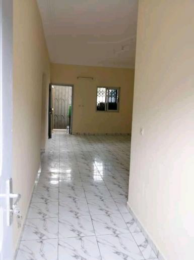 Abidjan immobilier | Appartement à louer dans la zone de Cocody centre à 170 000 FCFA  | Abidjan-Immobilier.net