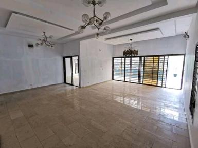 Abidjan immobilier | Maison / Villa à vendre dans la zone de Cocody-Riviera à 500 000 000 FCFA  | Abidjan-Immobilier.net