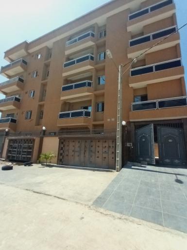 Abidjan immobilier | Appartement à louer dans la zone de Cocody-Riviera à 140 000 FCFA  | Abidjan-Immobilier.net