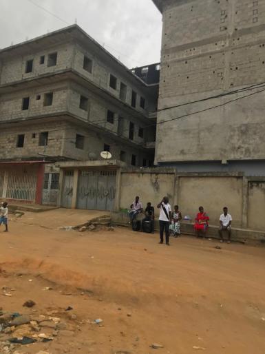 Abidjan immobilier | Immeuble à vendre dans la zone de Yopougon à 250 000 000 FCFA  | Abidjan-Immobilier.net