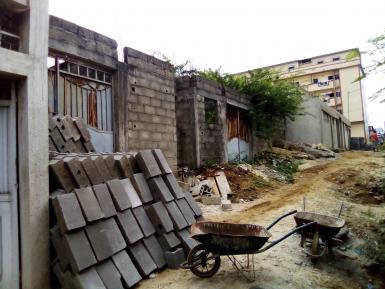 Abidjan immobilier | Terrain à vendre dans la zone de Yopougon à 25 000 000 FCFA  | Abidjan-Immobilier.net